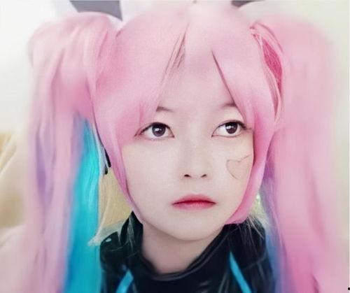 虎牙女主播热情福利,直播互动嗨翻全场